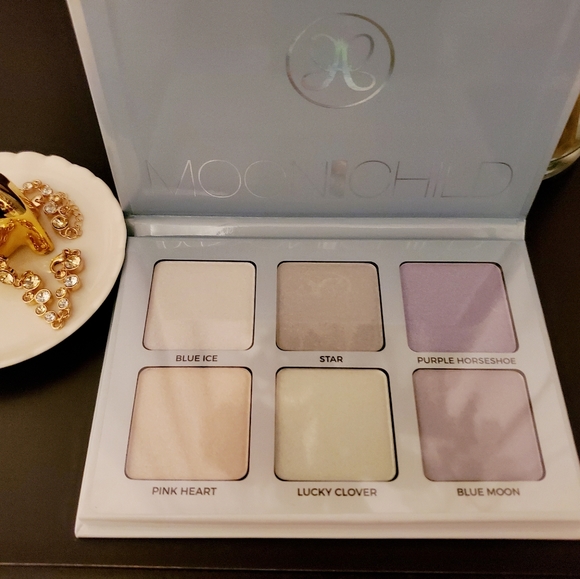 Anastasia Beverly Hills Moonchild Glow Kit - Picture 4 of 4